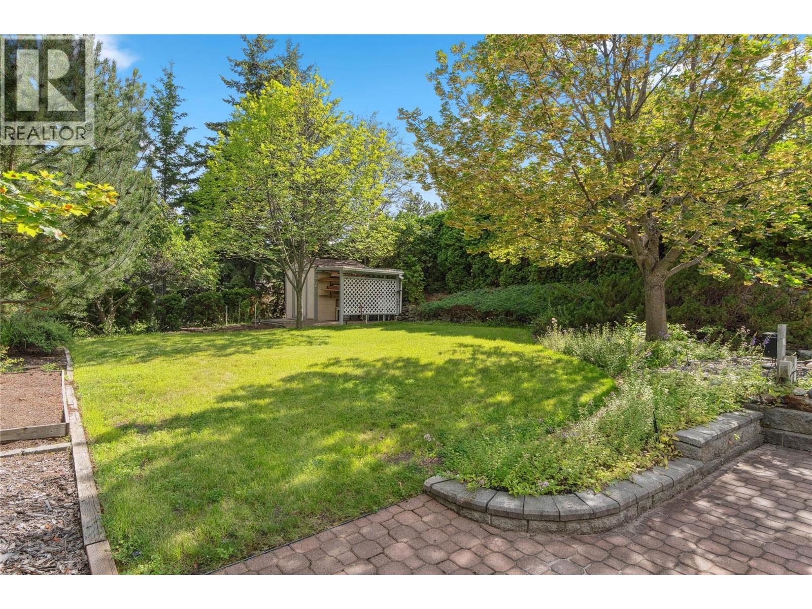 1869 Mckinley Court, Kamloops, British Columbia  V2E 2L9 - Photo 10 - 10376329