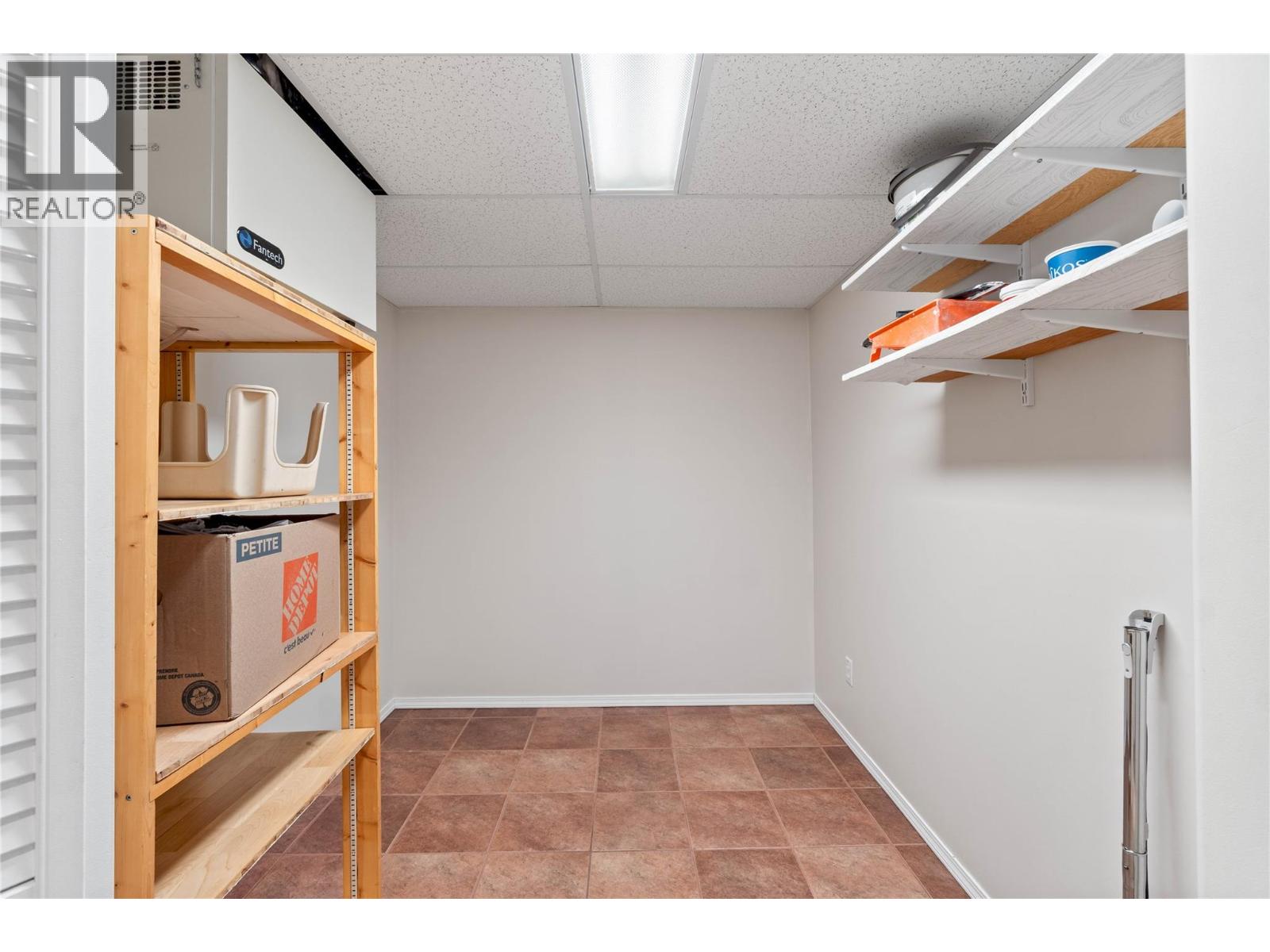 1869 Mckinley Court, Kamloops, British Columbia  V2E 2L9 - Photo 19 - 10376329