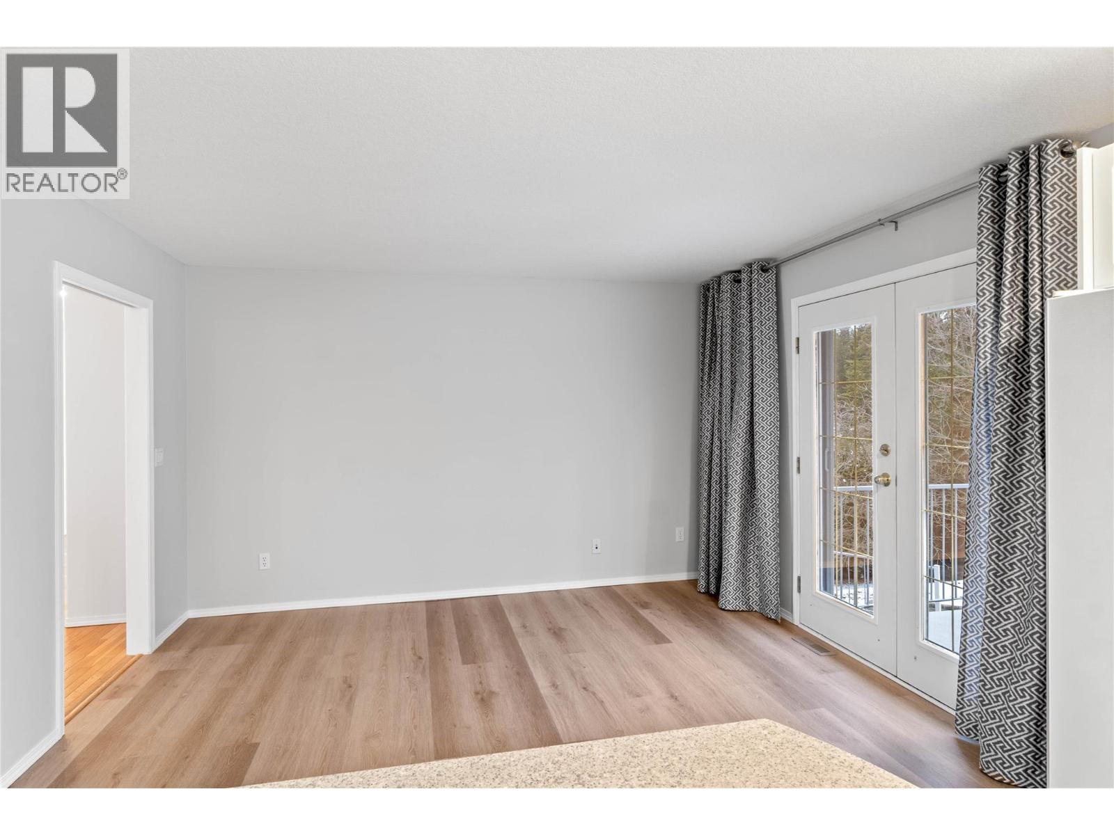 1869 Mckinley Court, Kamloops, British Columbia  V2E 2L9 - Photo 24 - 10376329