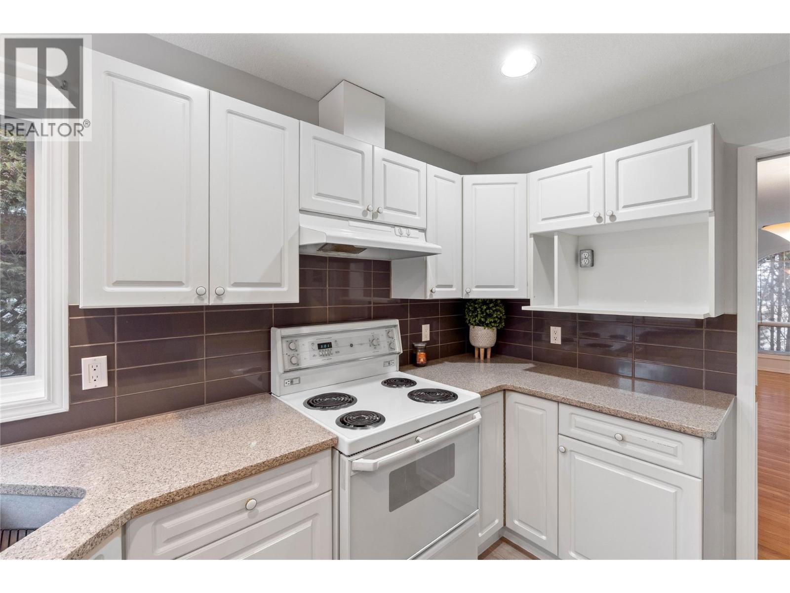 1869 Mckinley Court, Kamloops, British Columbia  V2E 2L9 - Photo 25 - 10376329