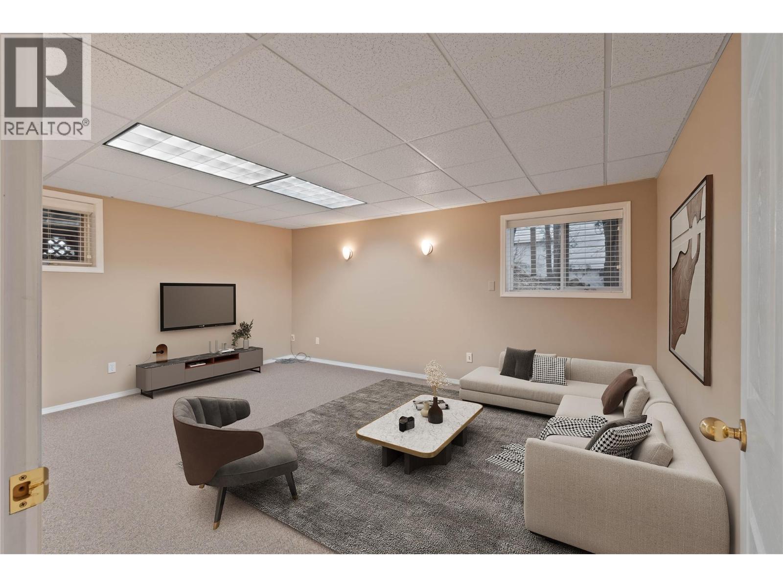 1869 Mckinley Court, Kamloops, British Columbia  V2E 2L9 - Photo 6 - 10376329