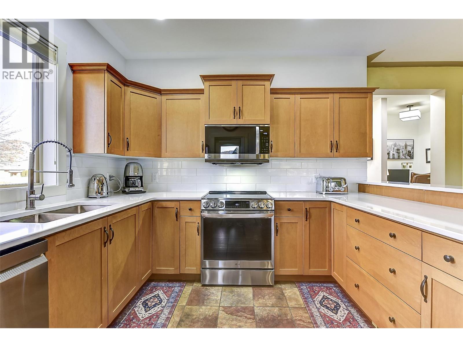 3827 Sonoma Pines Drive, Westbank, British Columbia  V4T 2C3 - Photo 10 - 10376063