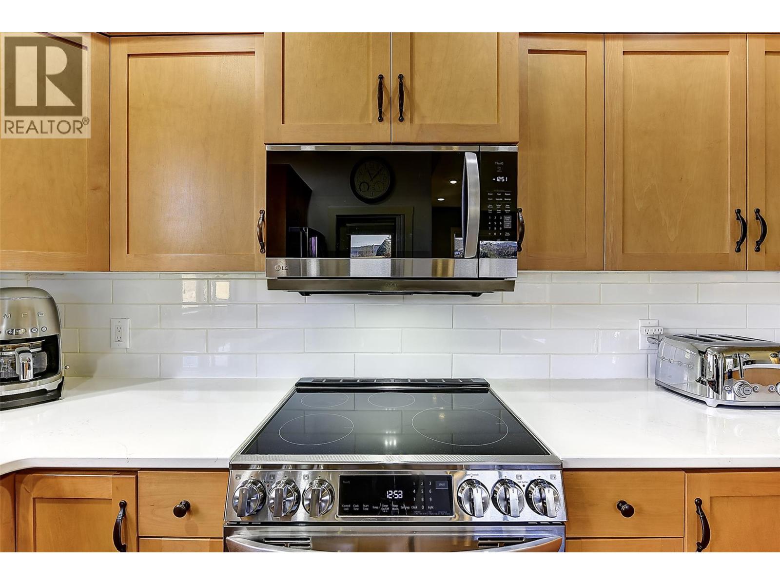 3827 Sonoma Pines Drive, Westbank, British Columbia  V4T 2C3 - Photo 11 - 10376063