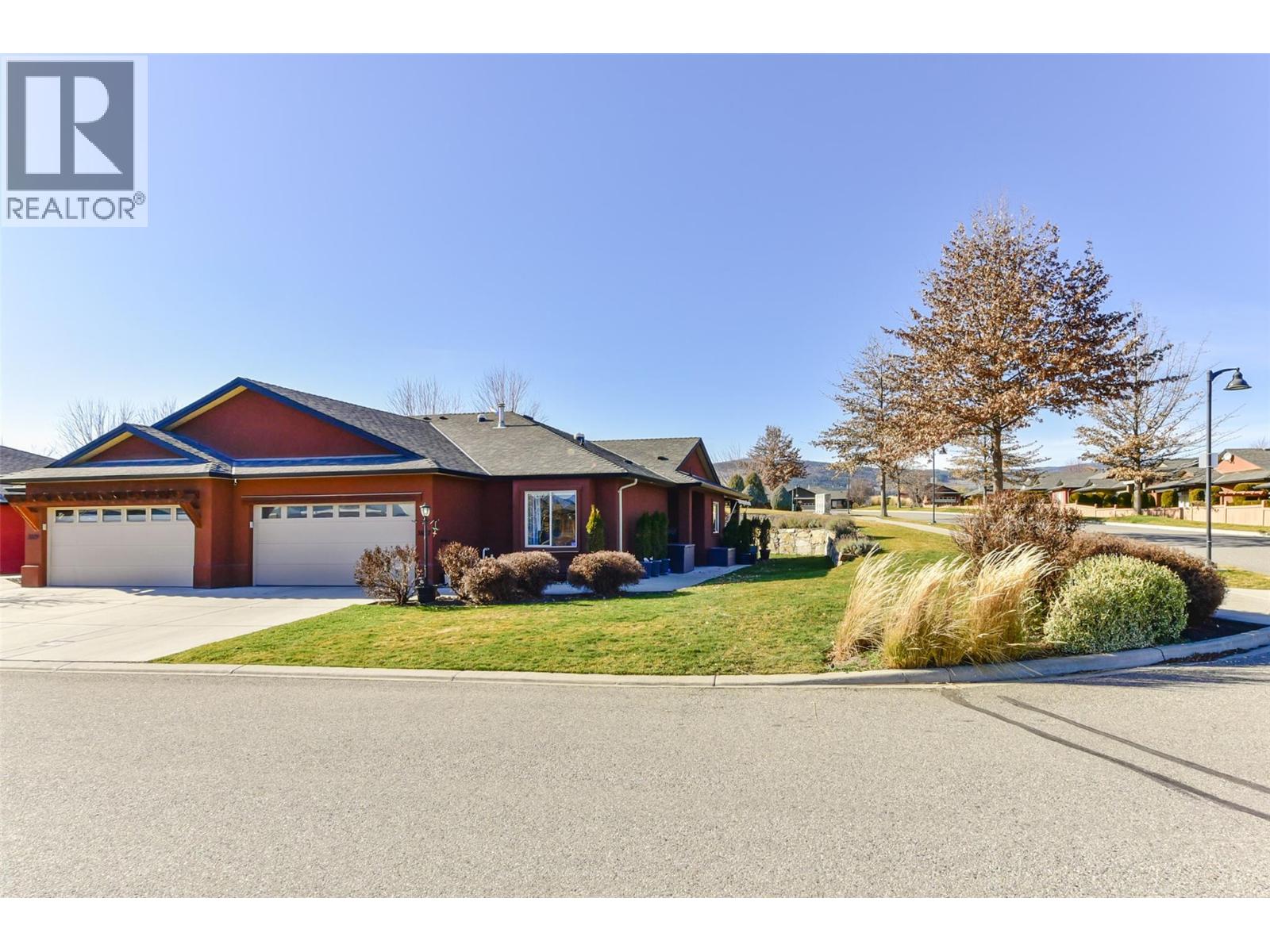 3827 Sonoma Pines Drive, Westbank, British Columbia  V4T 2C3 - Photo 2 - 10376063