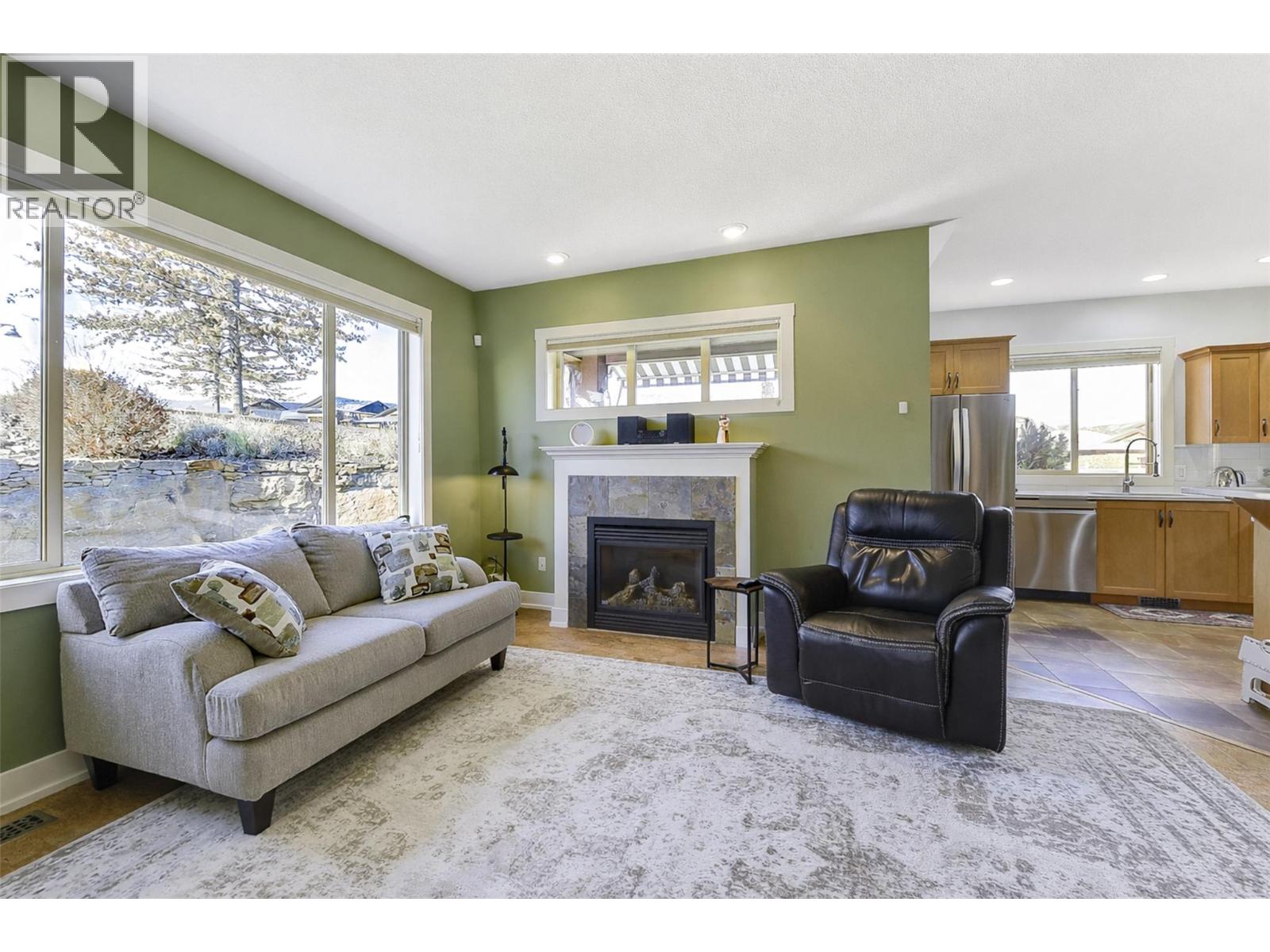 3827 Sonoma Pines Drive, Westbank, British Columbia  V4T 2C3 - Photo 7 - 10376063