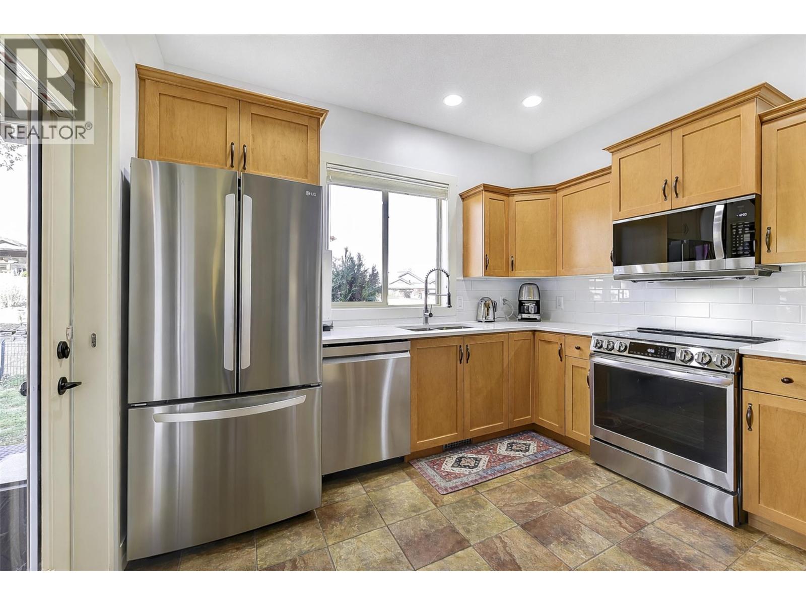 3827 Sonoma Pines Drive, Westbank, British Columbia  V4T 2C3 - Photo 9 - 10376063