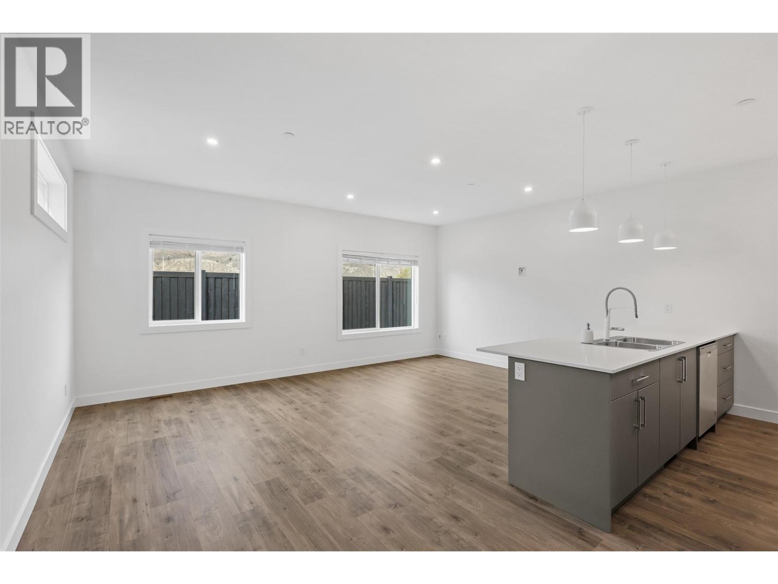 8960 Dallas Drive Unit# 119, Kamloops, British Columbia  V2C 6V1 - Photo 3 - 10376327