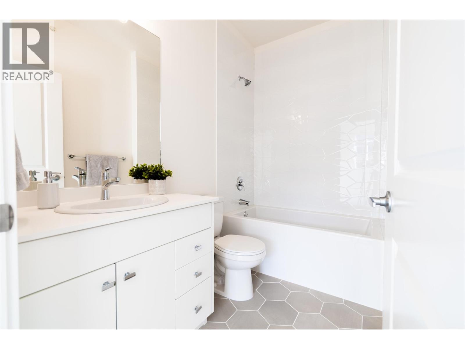 8960 Dallas Drive Unit# 117, Kamloops, British Columbia  V2C 0K8 - Photo 15 - 10376325