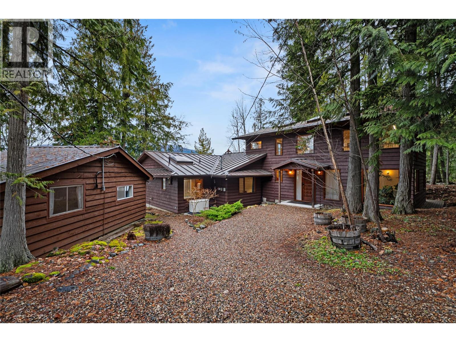 4119 Reid Road, Eagle Bay, British Columbia  V0E 1T0 - Photo 10 - 10376084