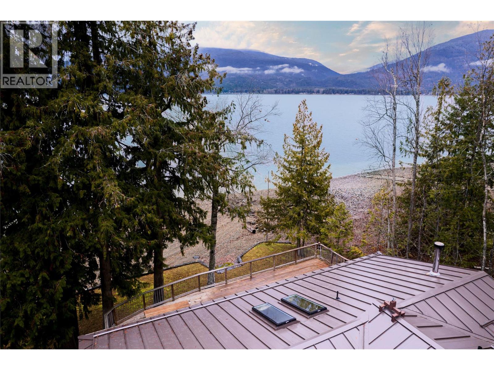 4119 Reid Road, Eagle Bay, British Columbia  V0E 1T0 - Photo 17 - 10376084