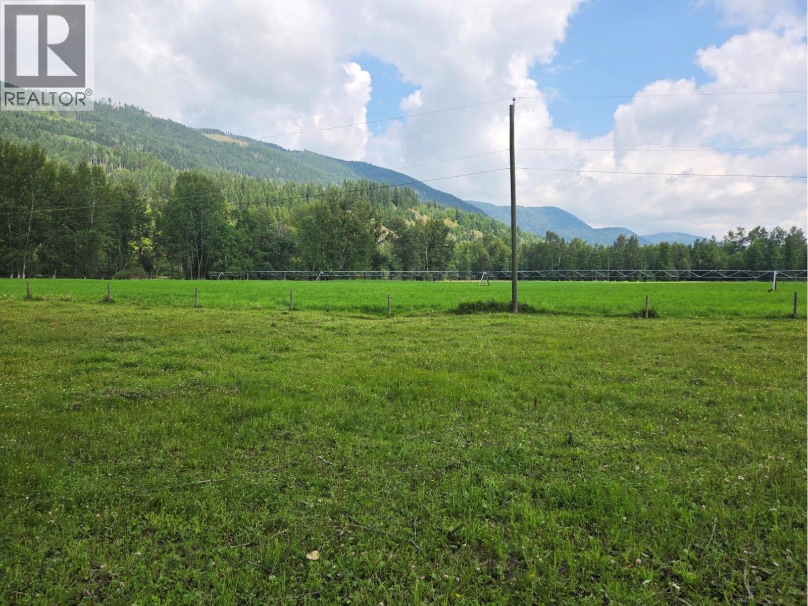 3284/3326 Yellowhead Highway S, Clearwater, British Columbia  V0E 1Z1 - Photo 12 - 10376408