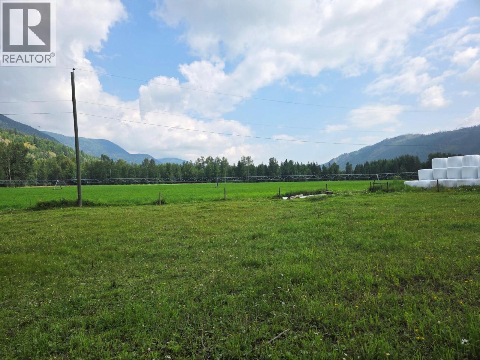 3284/3326 Yellowhead Highway S, Clearwater, British Columbia  V0E 1Z1 - Photo 13 - 10376408