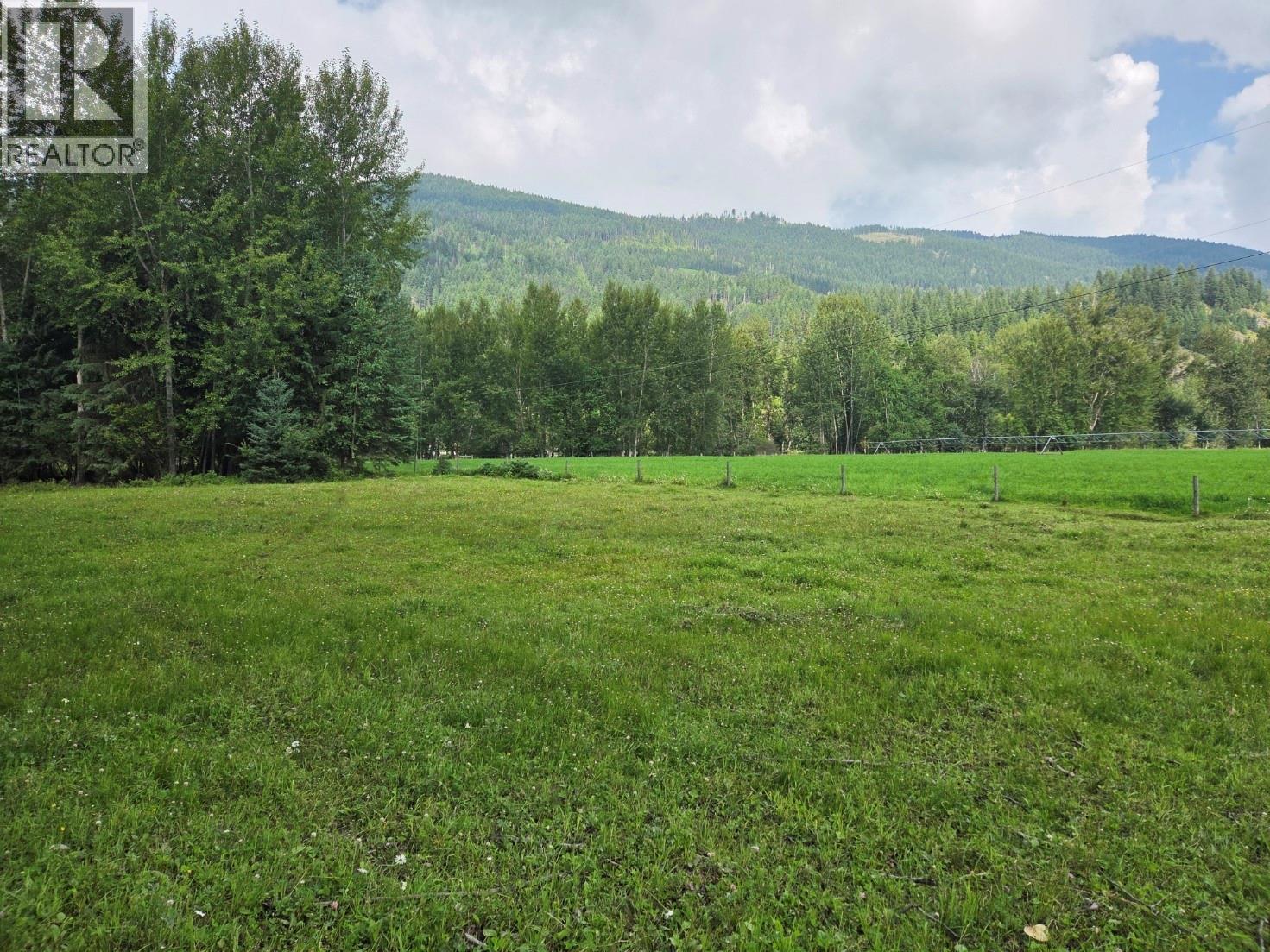 3284/3326 Yellowhead Highway S, Clearwater, British Columbia  V0E 1Z1 - Photo 14 - 10376408