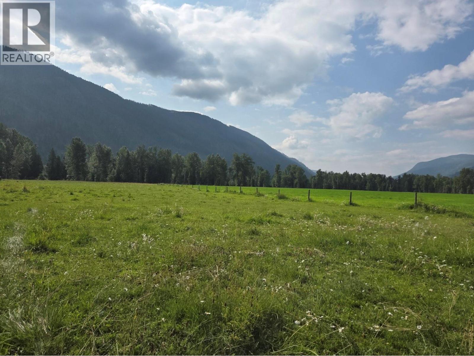 3284/3326 Yellowhead Highway S, Clearwater, British Columbia  V0E 1Z1 - Photo 39 - 10376408