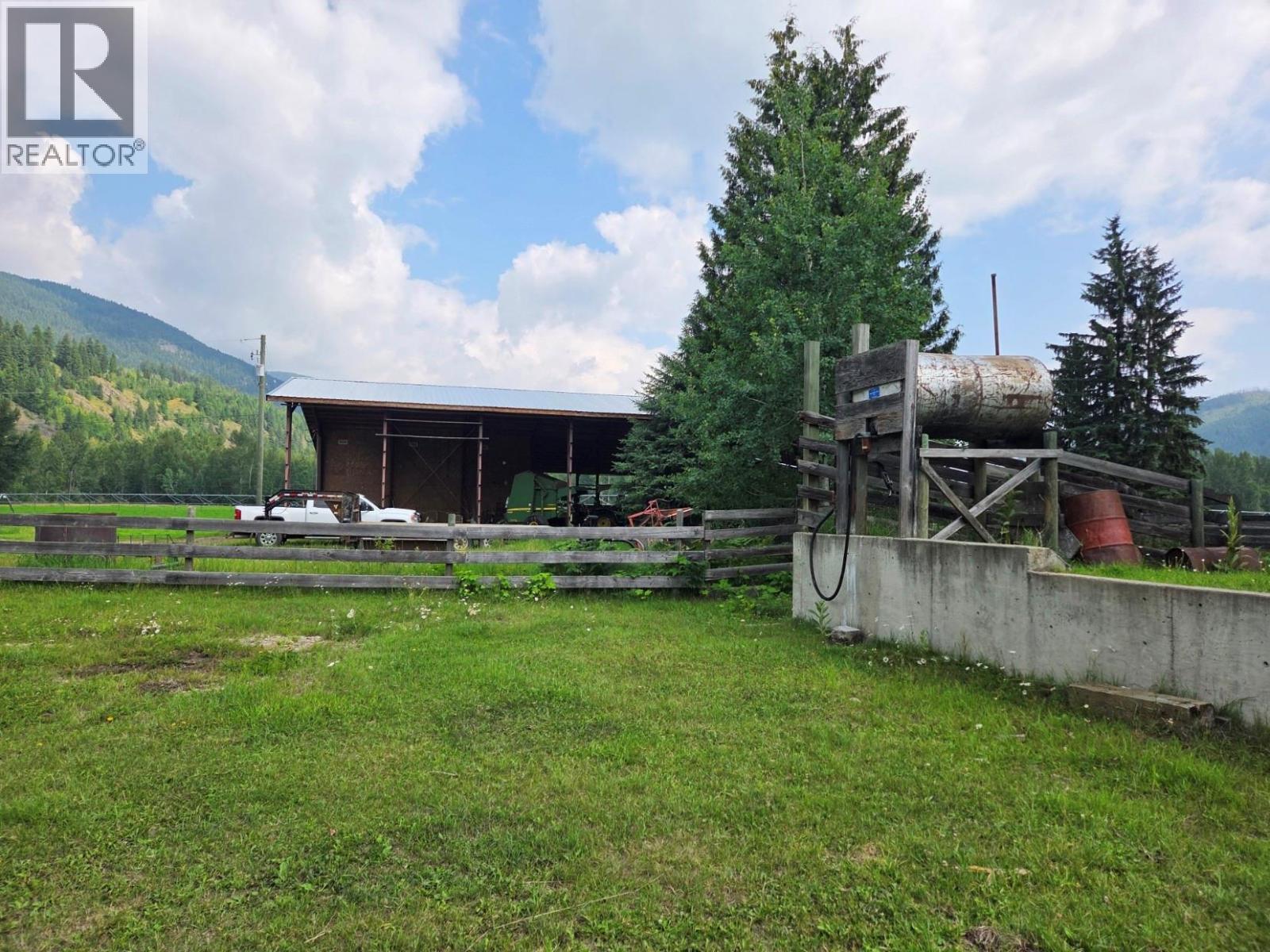 3284/3326 Yellowhead Highway S, Clearwater, British Columbia  V0E 1Z1 - Photo 46 - 10376408