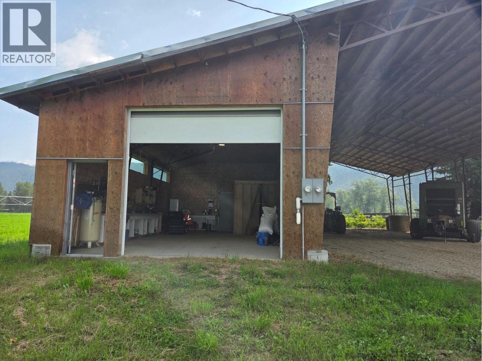 3284/3326 Yellowhead Highway S, Clearwater, British Columbia  V0E 1Z1 - Photo 6 - 10376408