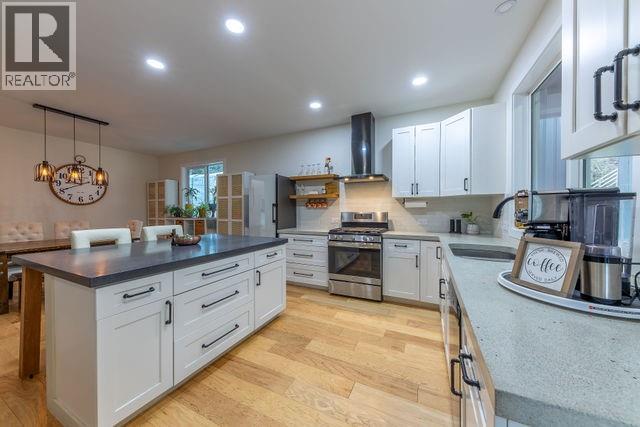 2449 Centennial Drive, Blind Bay, British Columbia  V0E 1H1 - Photo 11 - 10376221