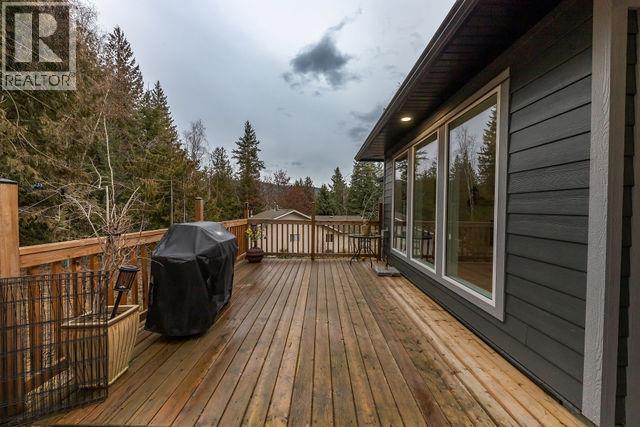 2449 Centennial Drive, Blind Bay, British Columbia  V0E 1H1 - Photo 42 - 10376221