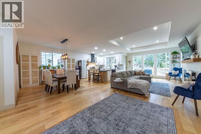 2449 Centennial Drive, Blind Bay, British Columbia  V0E 1H1 - Photo 8 - 10376221