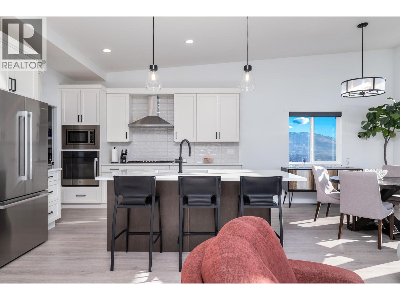 7735 Okanagan Hills Boulevard Unit# 6, Vernon, British Columbia  V1H 0A7 - Photo 5 - 10376080