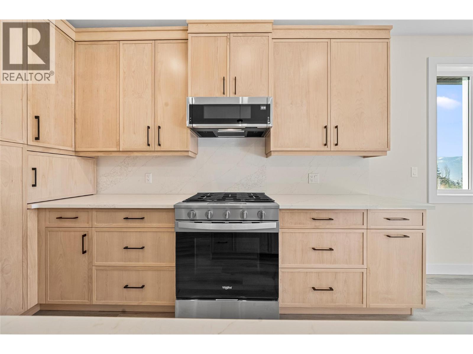 2951 27 Street Ne, Salmon Arm, British Columbia  V1E 2Z7 - Photo 10 - 10375689