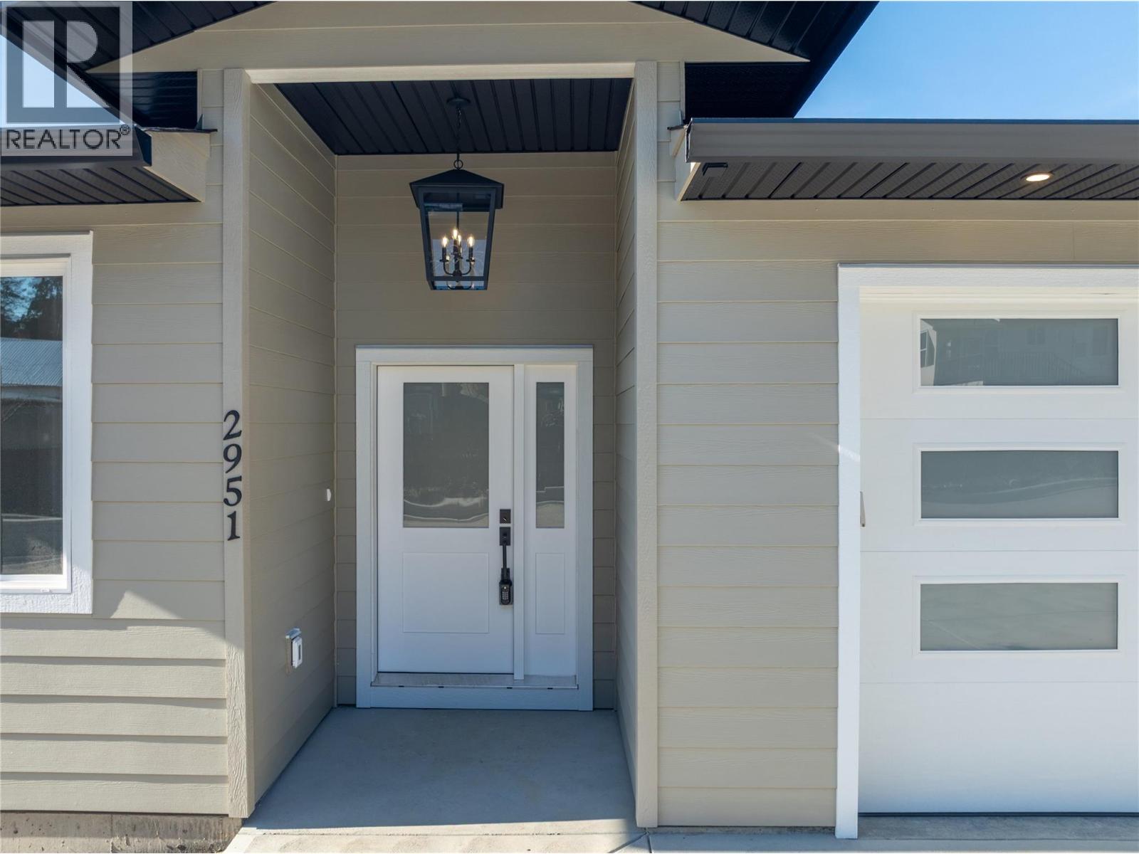 2951 27 Street Ne, Salmon Arm, British Columbia  V1E 2Z7 - Photo 2 - 10375689