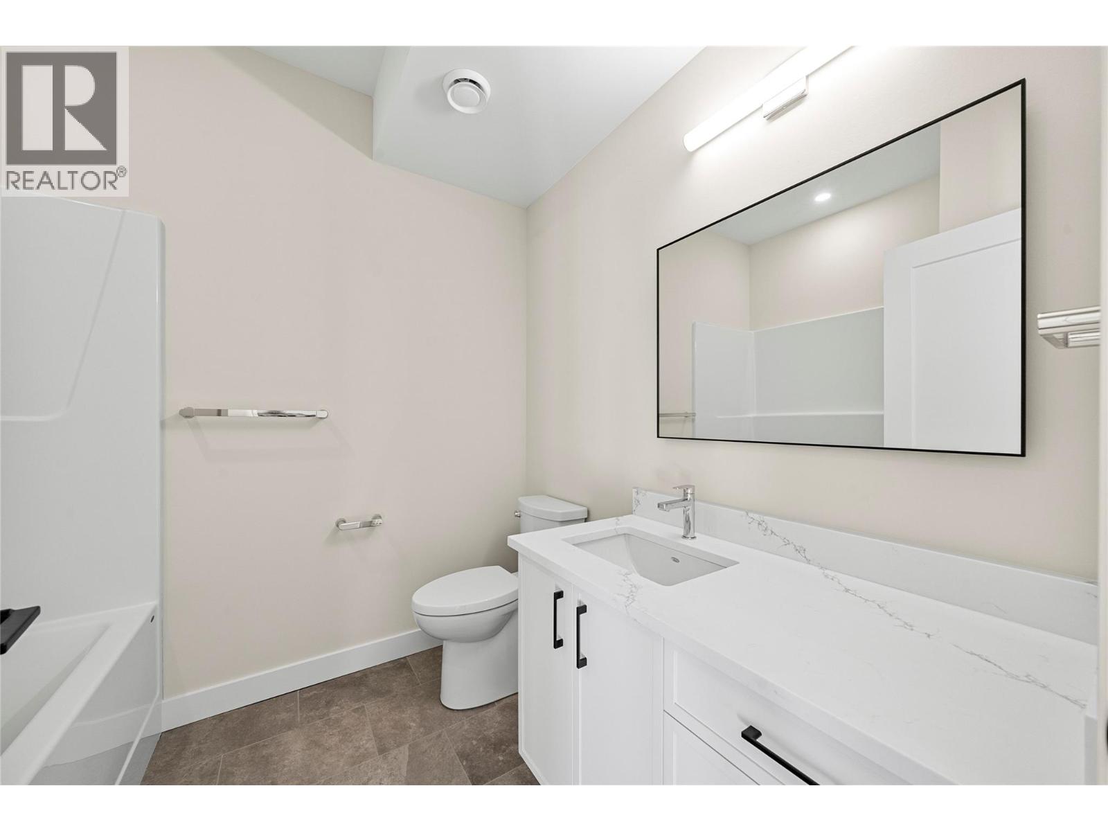 2951 27 Street Ne, Salmon Arm, British Columbia  V1E 2Z7 - Photo 38 - 10375689