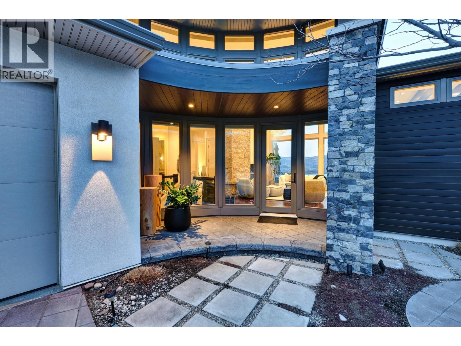 451 Swan Drive, Kelowna, British Columbia  V1W 5L9 - Photo 5 - 10376157