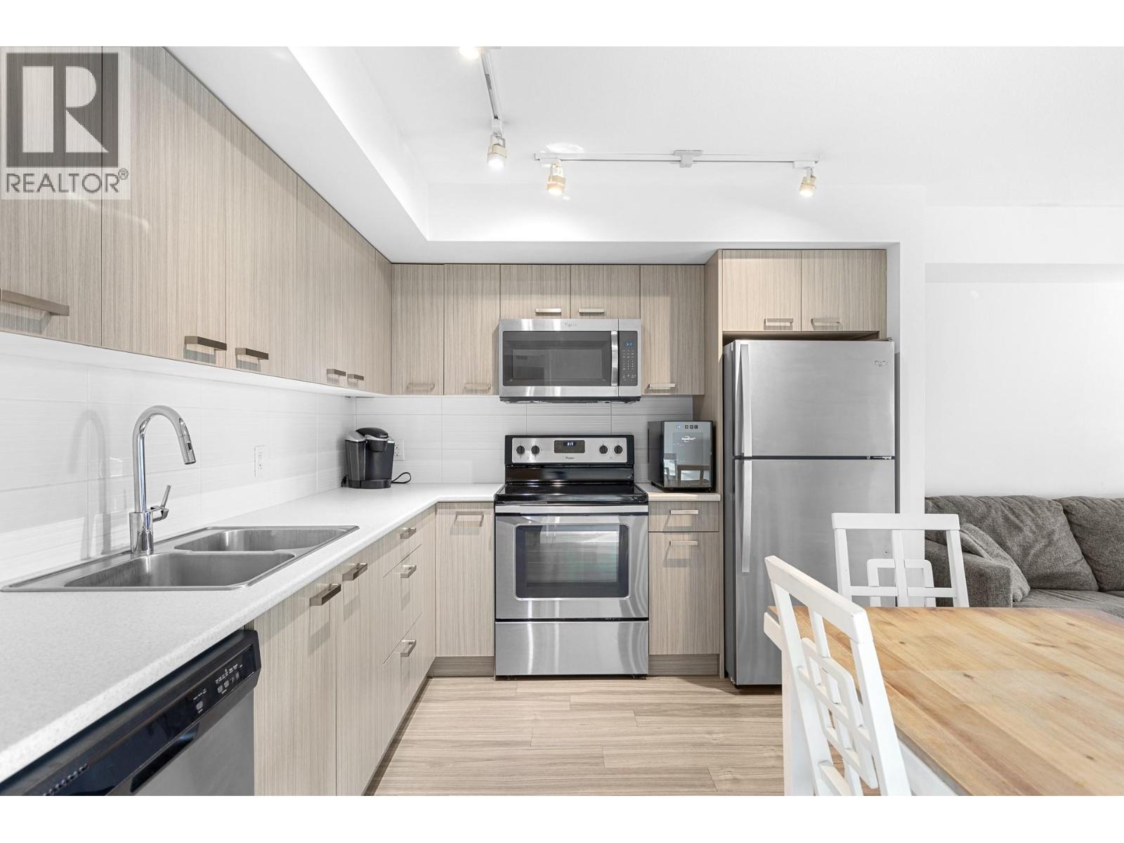 775 Academy Way Unit# 106, Kelowna, British Columbia  V1V 0A5 - Photo 3 - 10376374