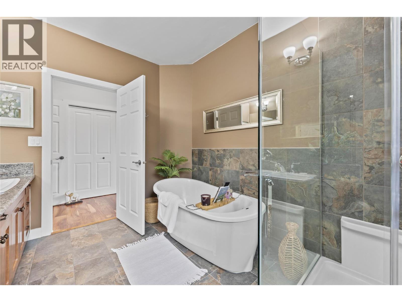 1581 20 Street Ne Unit# 14, Salmon Arm, British Columbia  V1E 0A7 - Photo 23 - 10376357