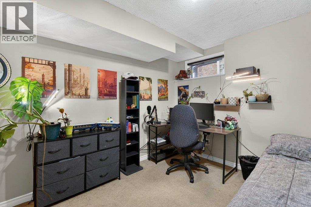 1610 16 Avenue Se, Salmon Arm, British Columbia  V1E 2M7 - Photo 36 - 10376400