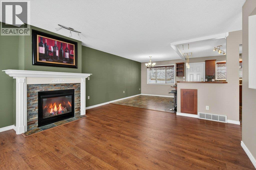 1610 16 Avenue Se, Salmon Arm, British Columbia  V1E 2M7 - Photo 8 - 10376400