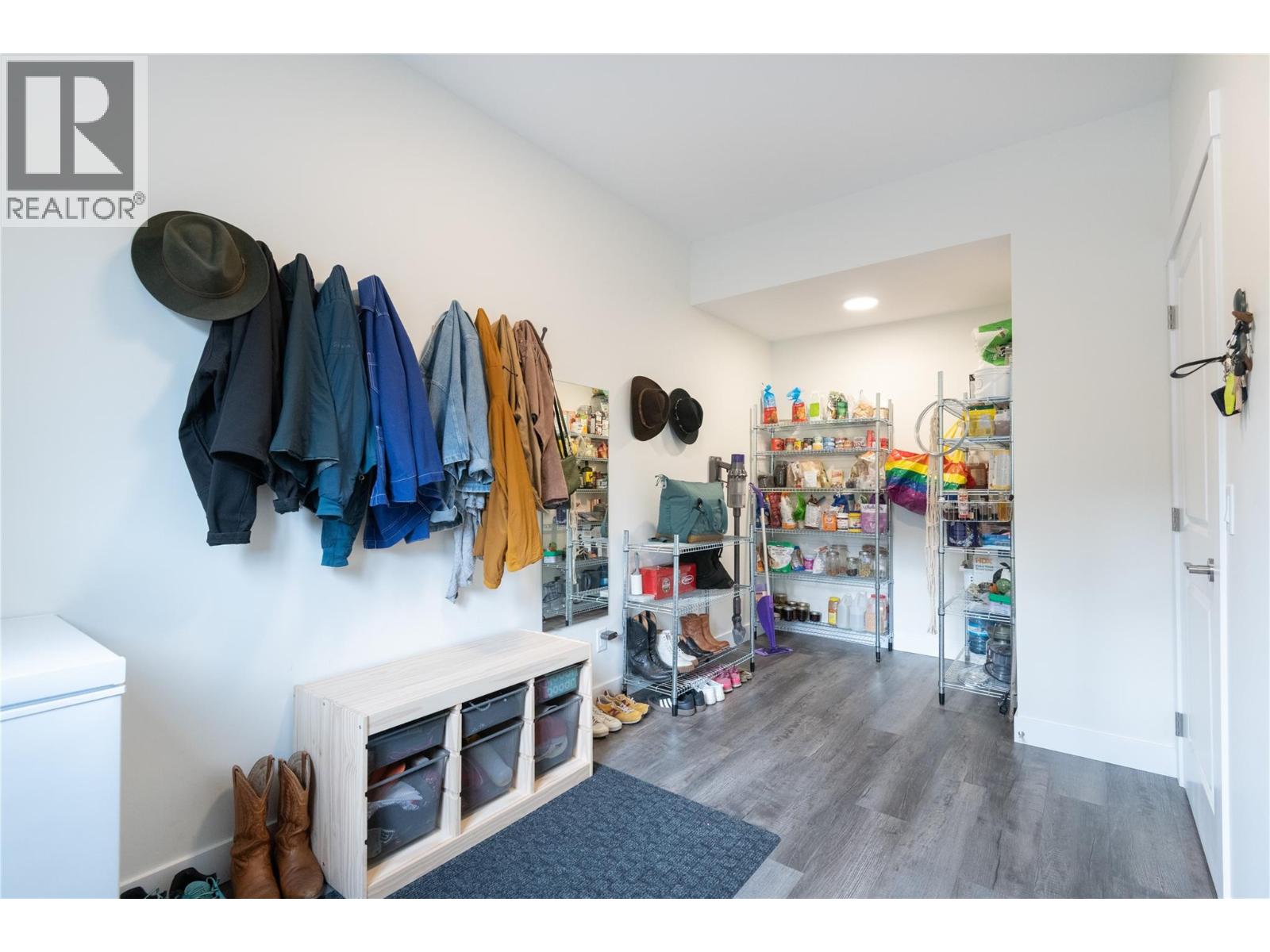 6390 Okanagan Street, Oliver, British Columbia  V0H 1T0 - Photo 31 - 10375835