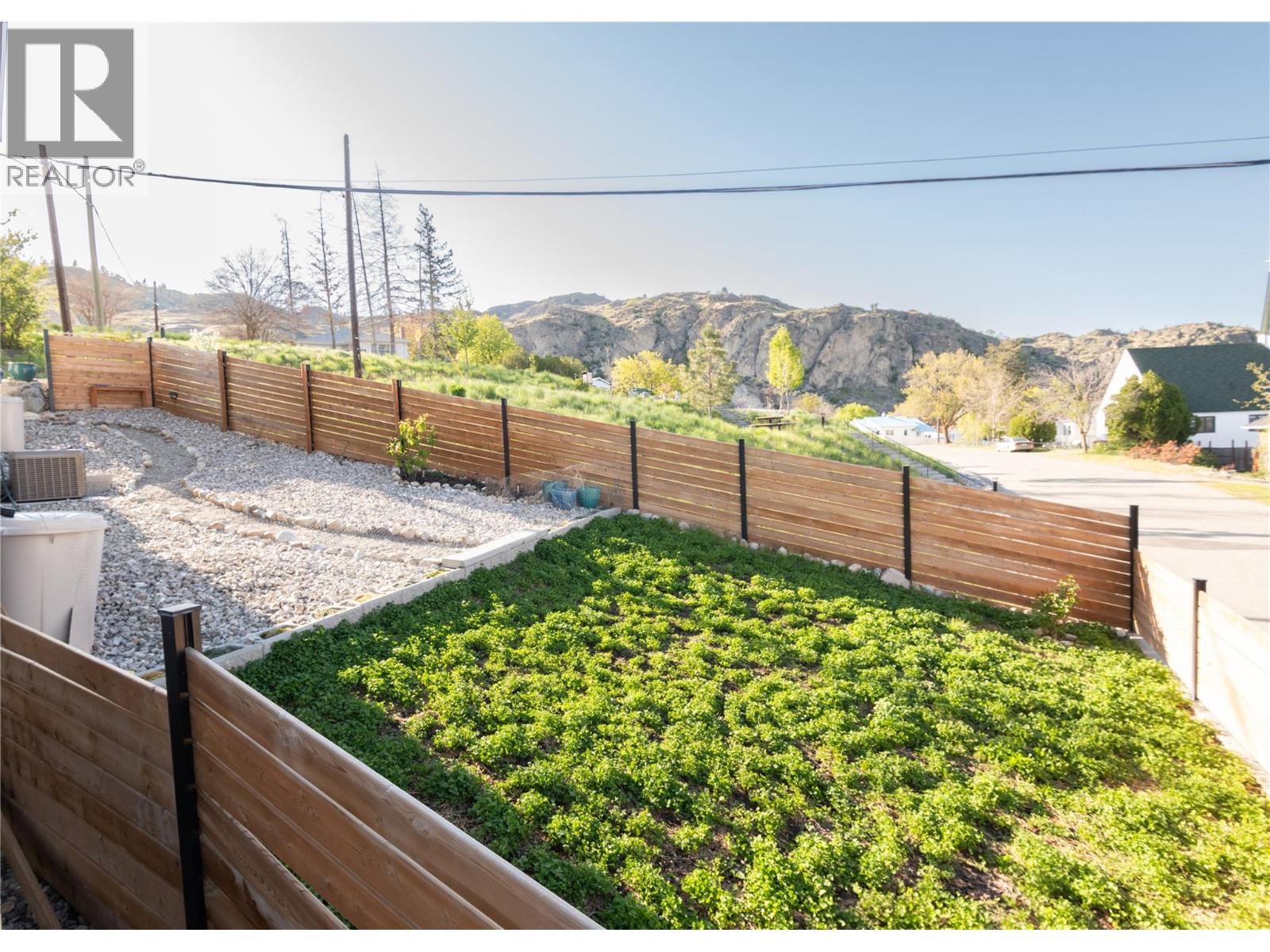 6390 Okanagan Street, Oliver, British Columbia  V0H 1T0 - Photo 36 - 10375835