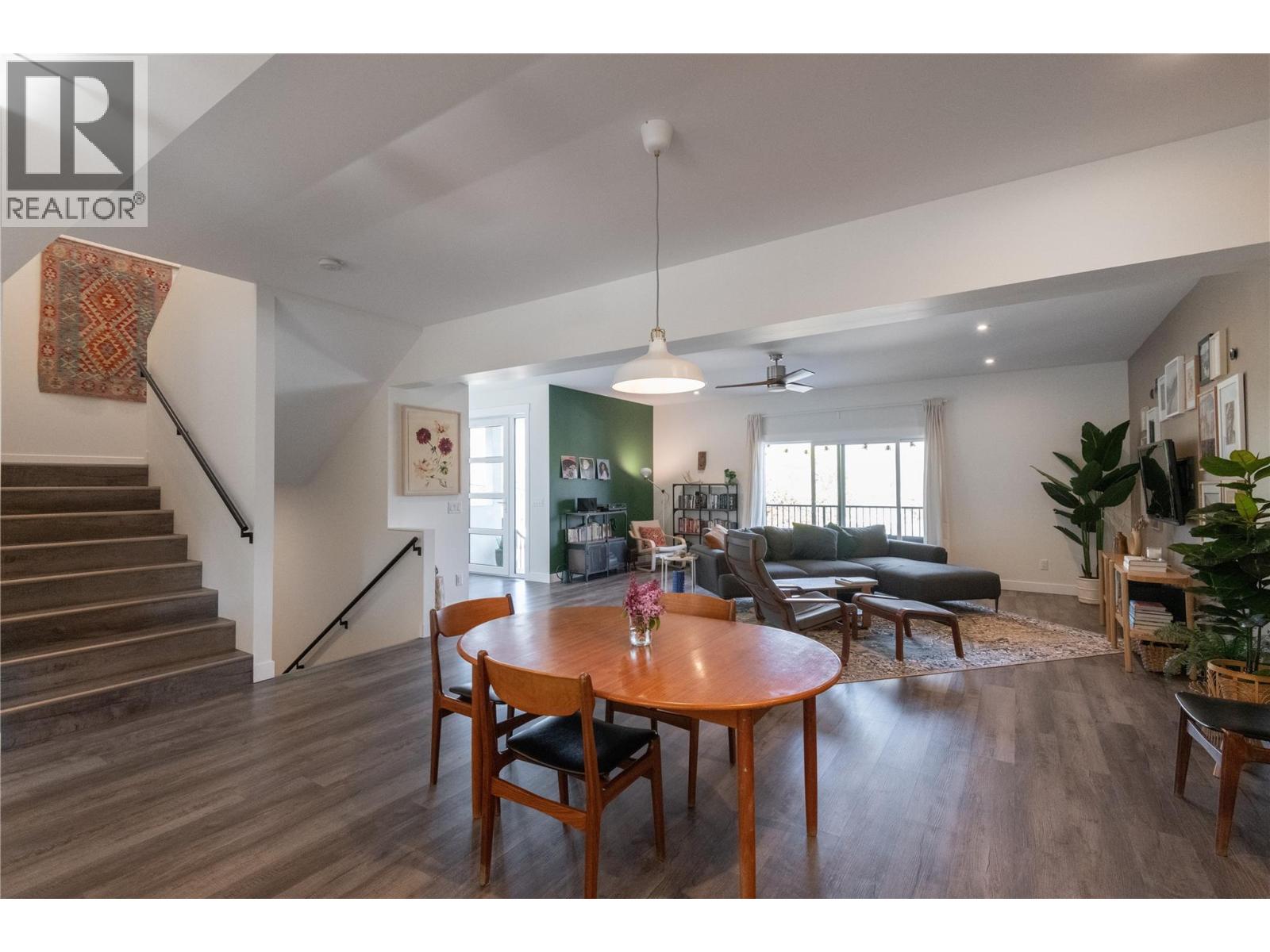 6390 Okanagan Street, Oliver, British Columbia  V0H 1T0 - Photo 6 - 10375835