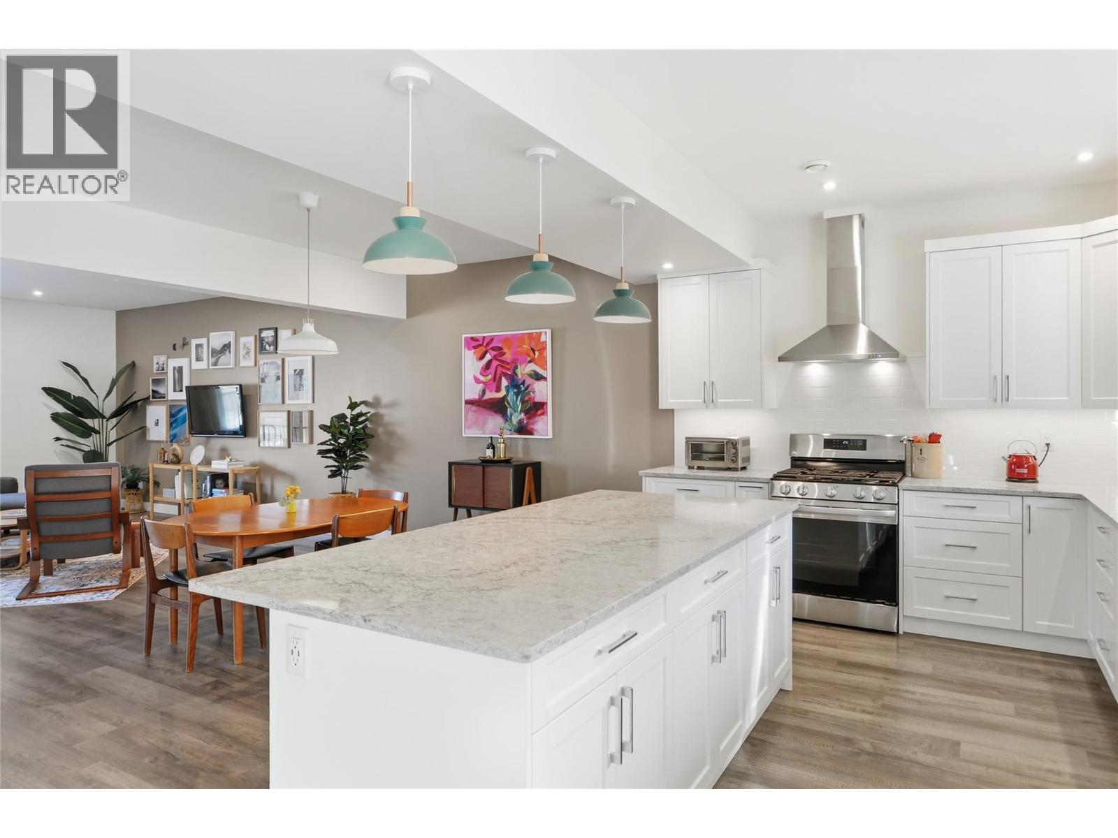 6390 Okanagan Street, Oliver, British Columbia  V0H 1T0 - Photo 9 - 10375835