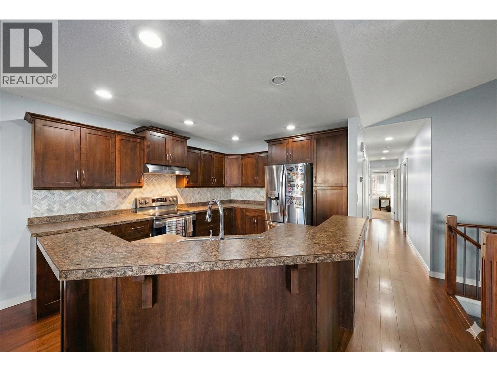 815 Nicolani Drive Drive, Kamloops, British Columbia  V2B 8C6 - Photo 11 - 10375425