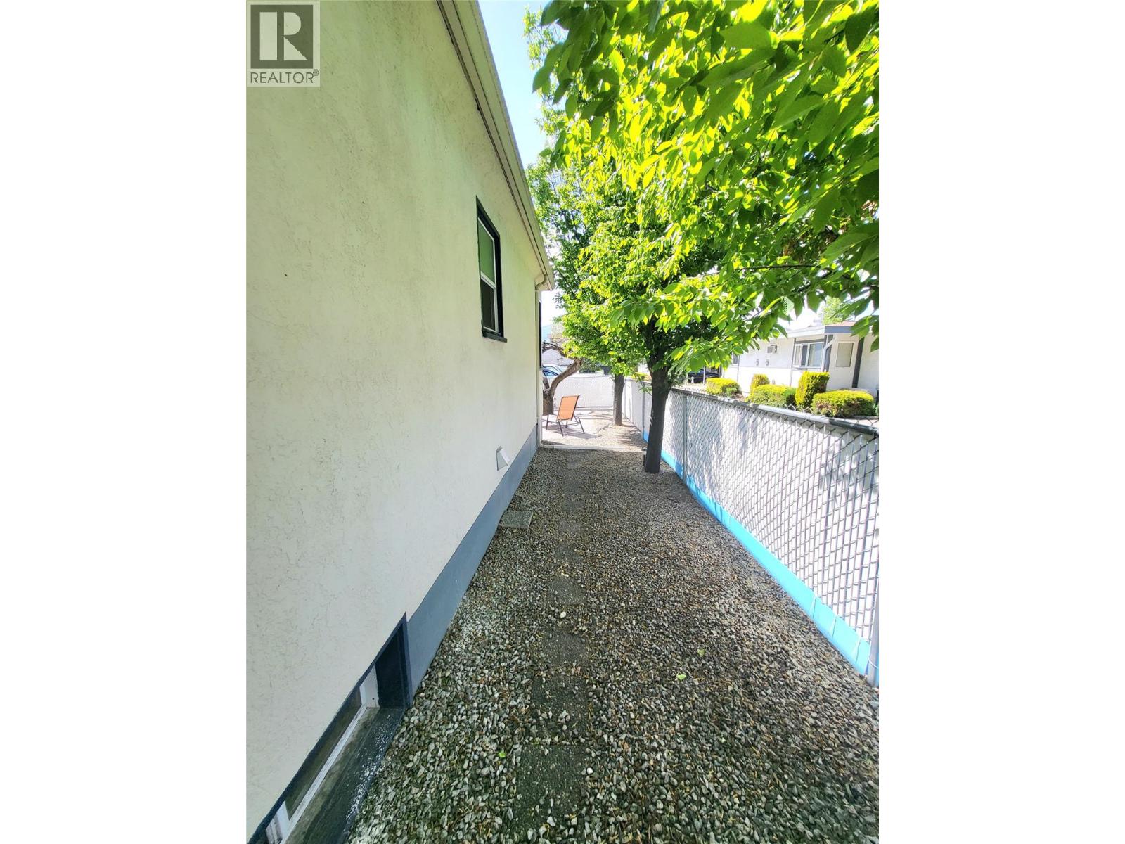 857 Main Street, Penticton, British Columbia  V2A 5E3 - Photo 19 - 10376427