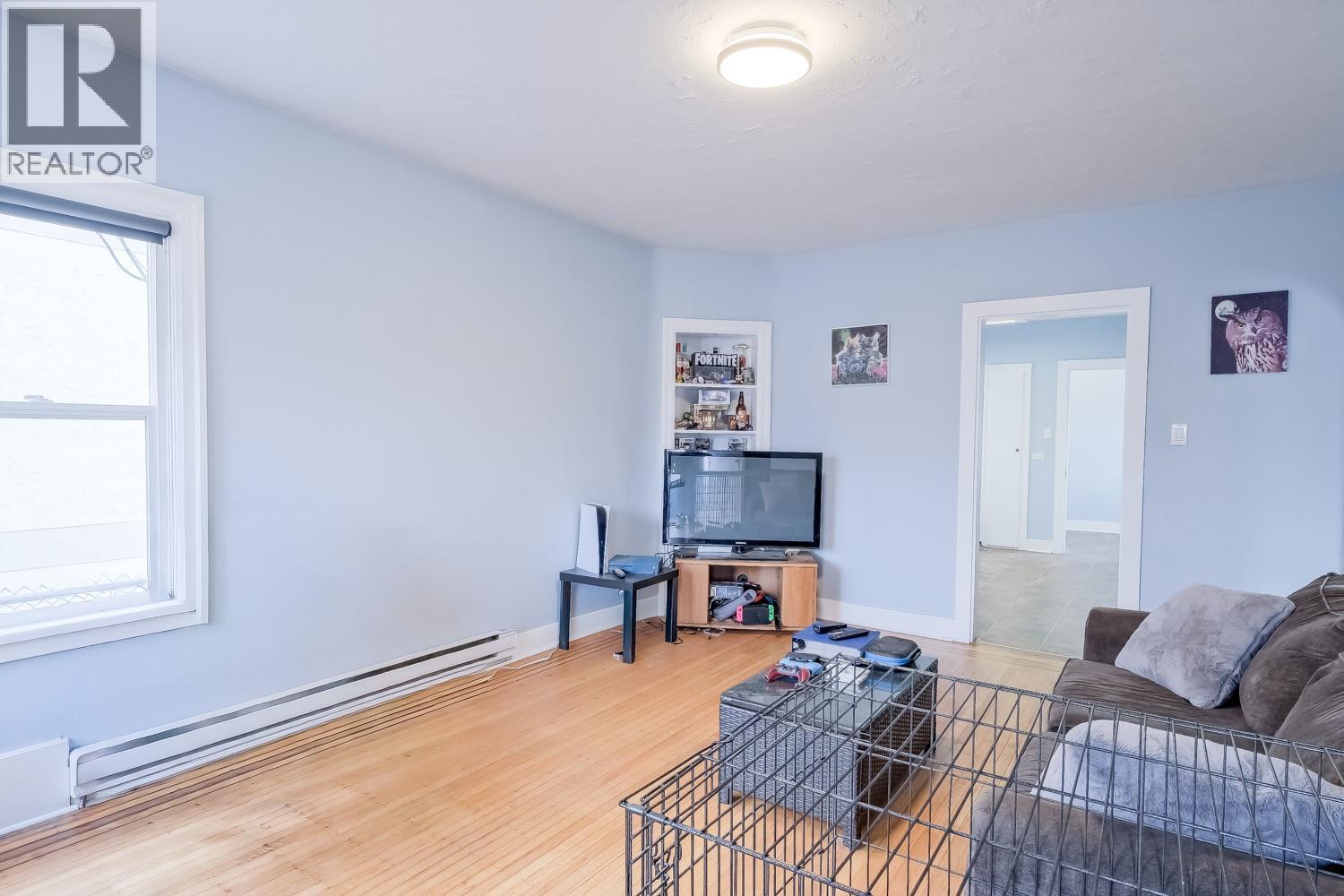 857 Main Street, Penticton, British Columbia  V2A 5E3 - Photo 27 - 10376427