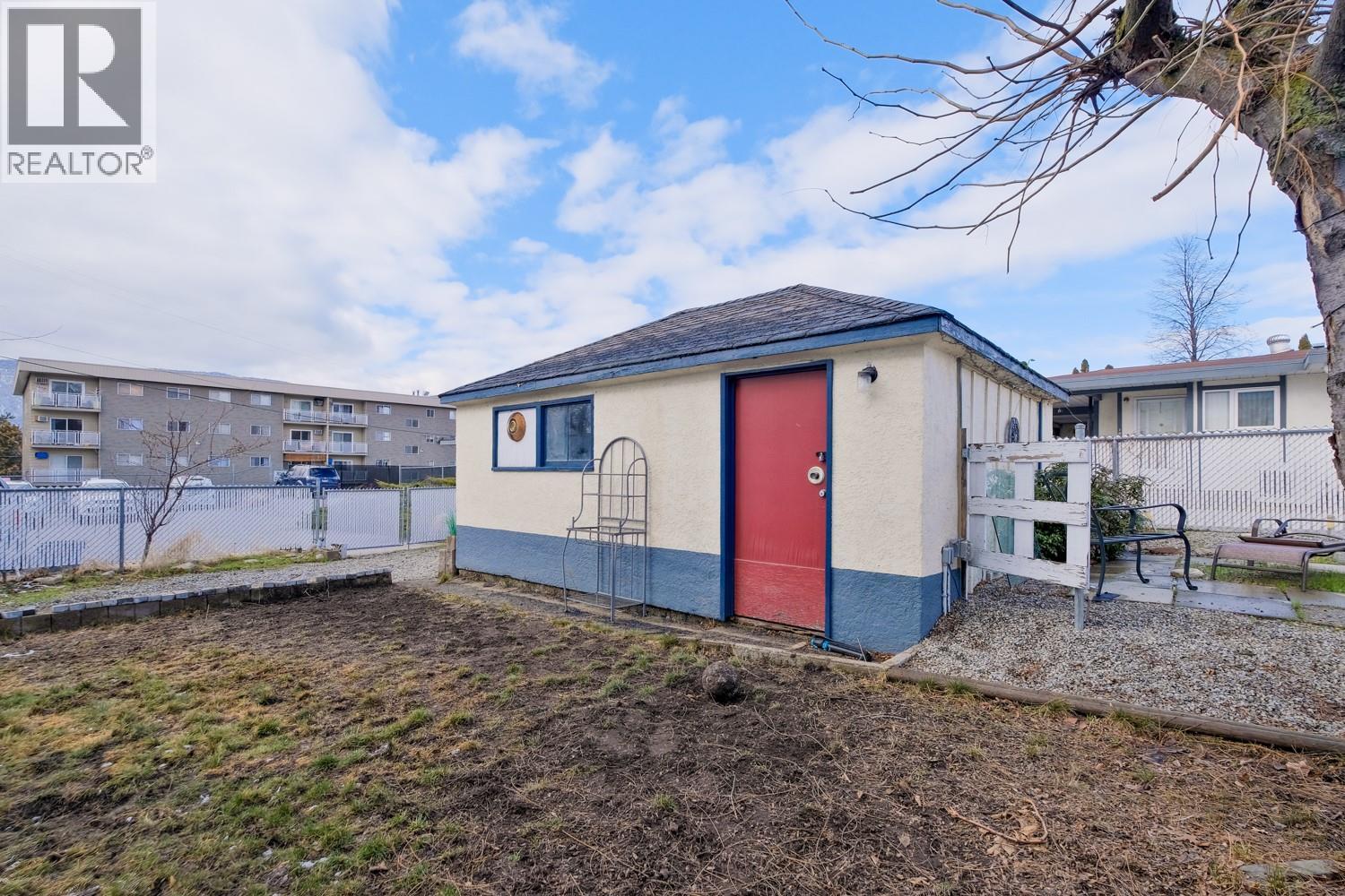 857 Main Street, Penticton, British Columbia  V2A 5E3 - Photo 45 - 10376427