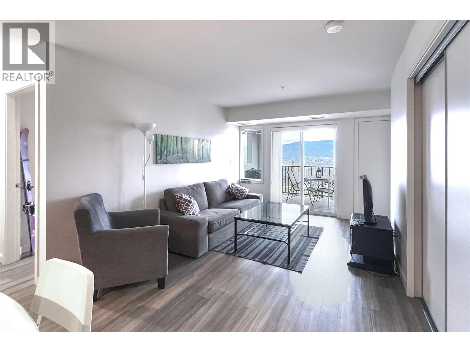 775 Academy Way Unit# 218, Kelowna, British Columbia  V1V 0A5 - Photo 2 - 10376309