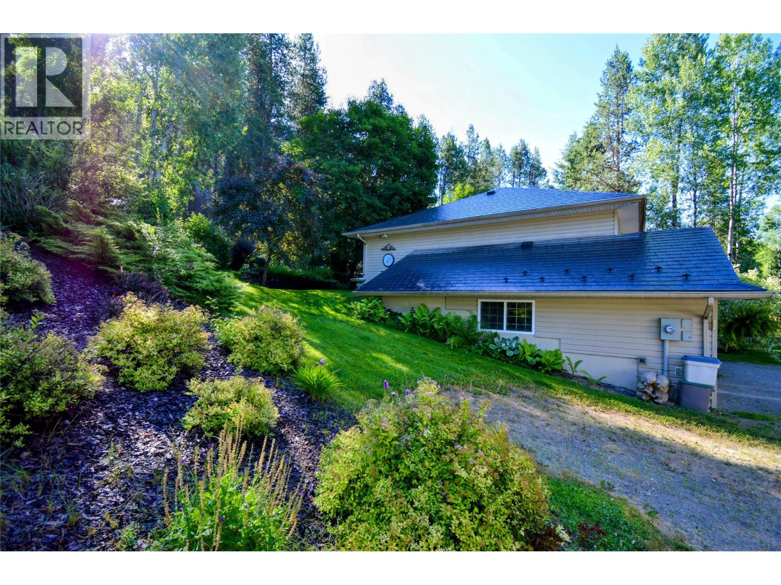 610 Strathmore Avenue, Greenwood, British Columbia  V0H 1J0 - Photo 76 - 10376052