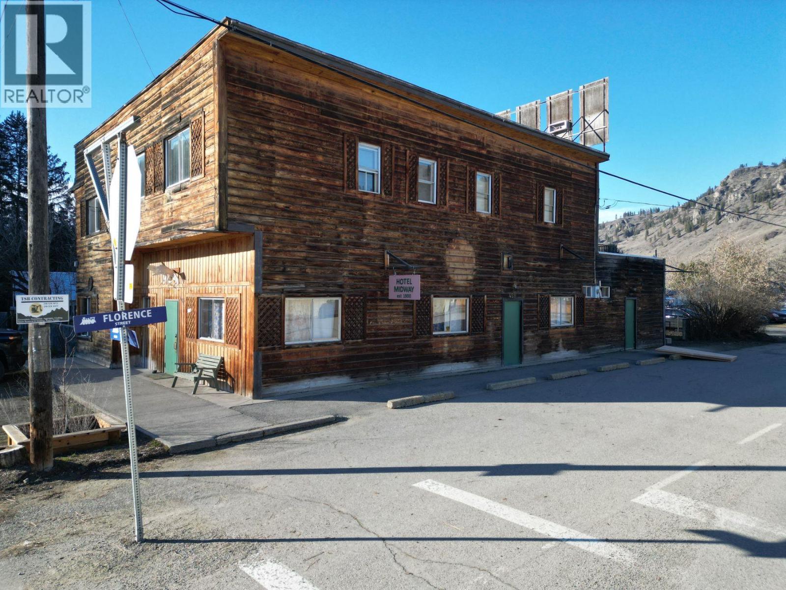 607 Fifth Avenue, Midway, British Columbia  V0H 1M0 - Photo 3 - 10376435