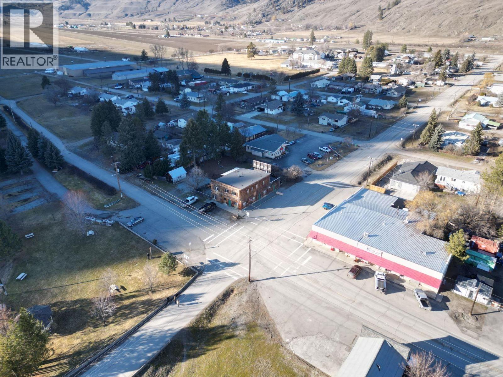 607 Fifth Avenue, Midway, British Columbia  V0H 1M0 - Photo 7 - 10376435