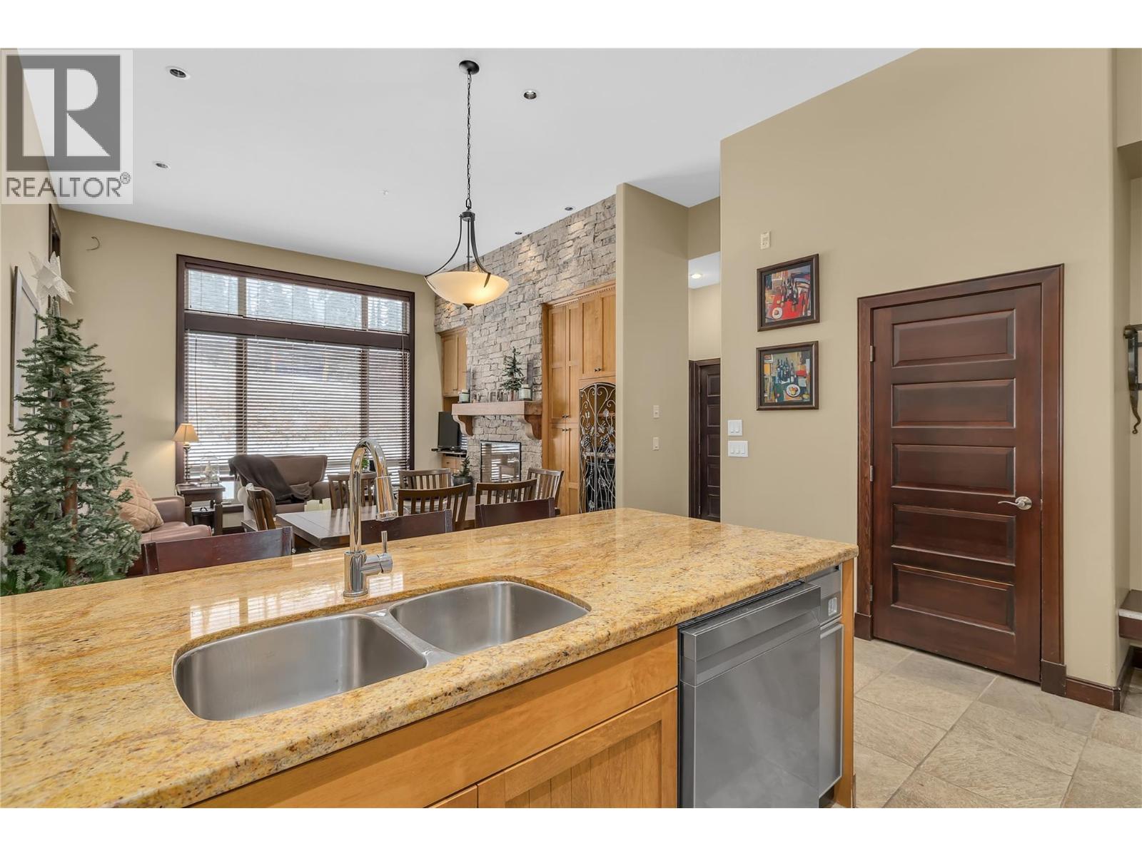 7700 Porcupine Road Unit# 3-104, Big White, British Columbia  V1P 1P3 - Photo 14 - 10376328