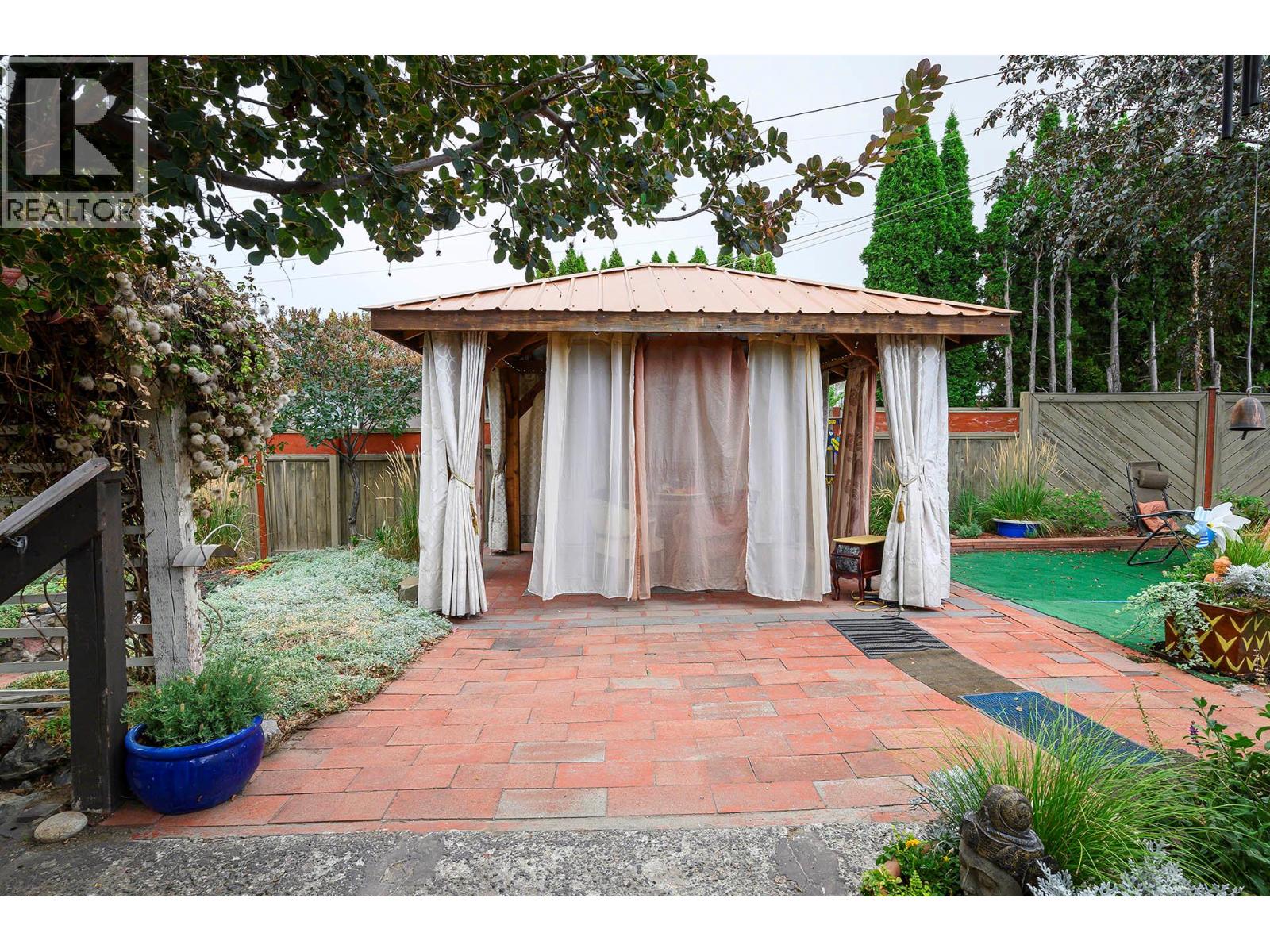 681 Douglas Street, Kamloops, British Columbia  V2C 3C4 - Photo 52 - 10376386