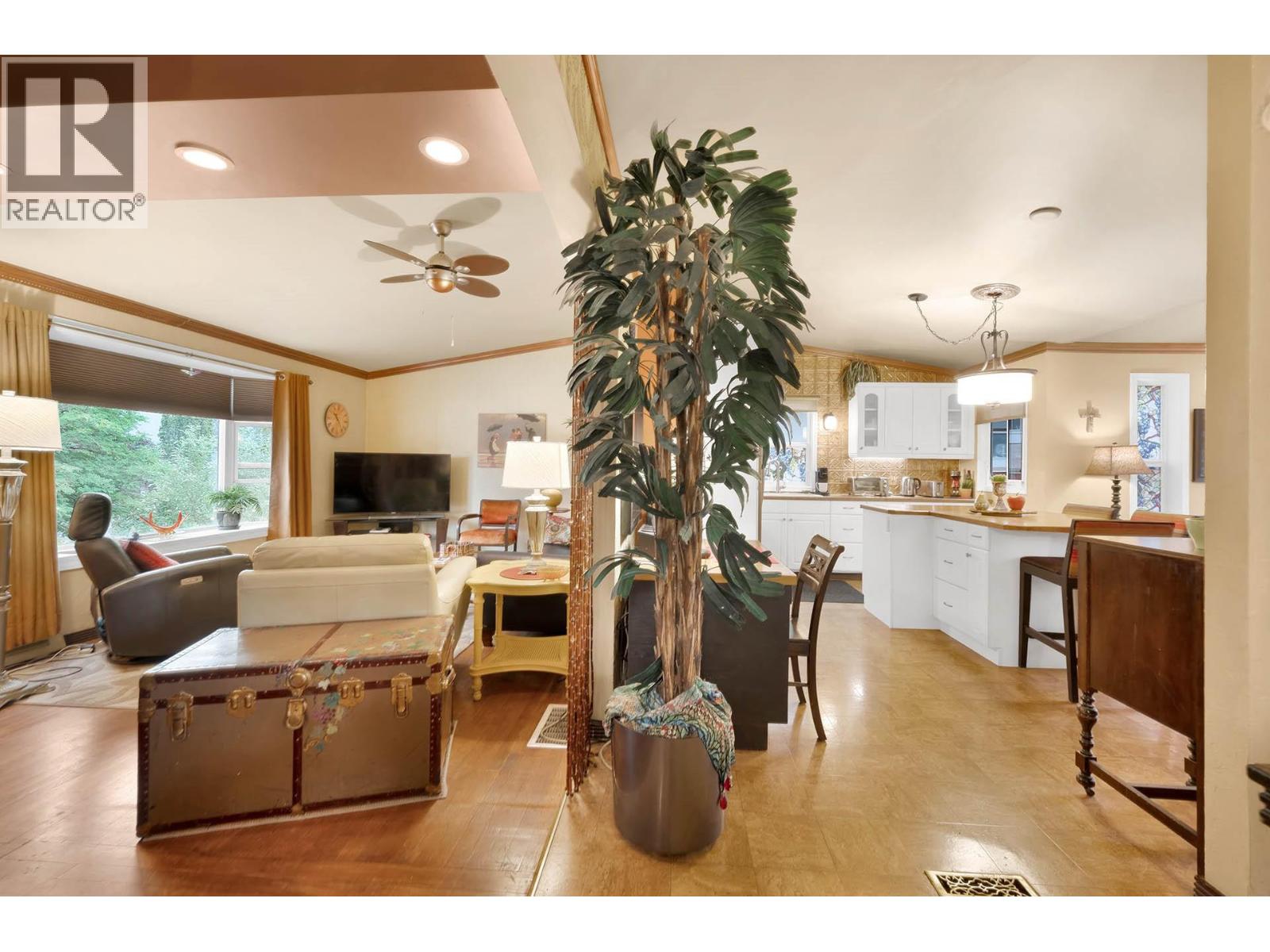 681 Douglas Street, Kamloops, British Columbia  V2C 3C4 - Photo 7 - 10376386