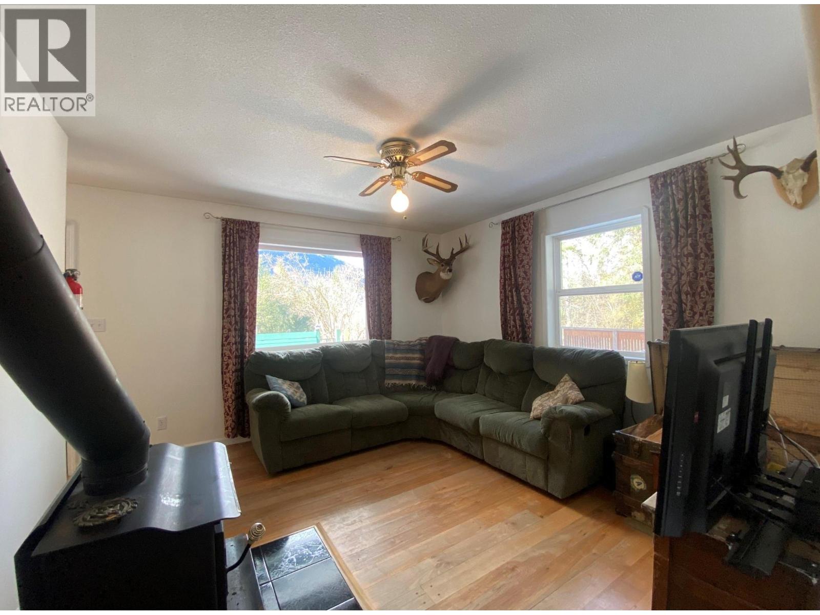 10625 Granby Road, Grand Forks, British Columbia  V0H 1H1 - Photo 12 - 10376365