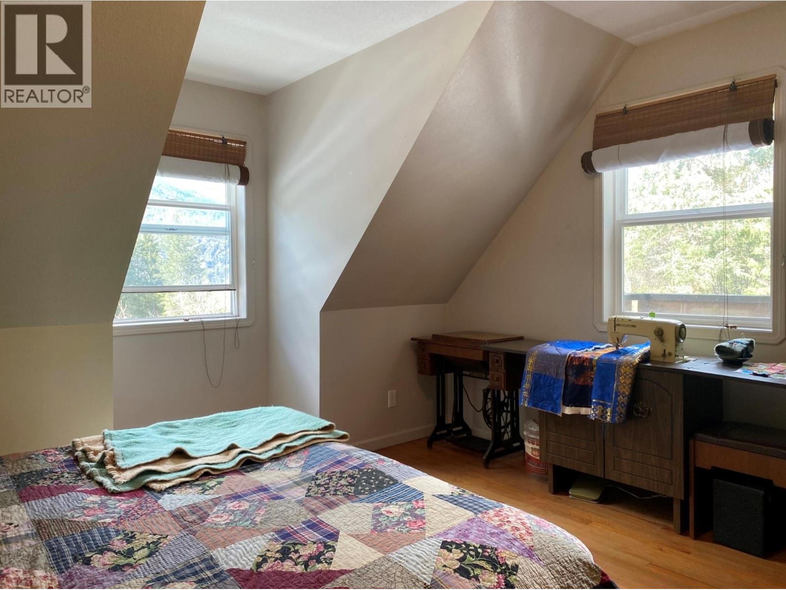 10625 Granby Road, Grand Forks, British Columbia  V0H 1H1 - Photo 19 - 10376365