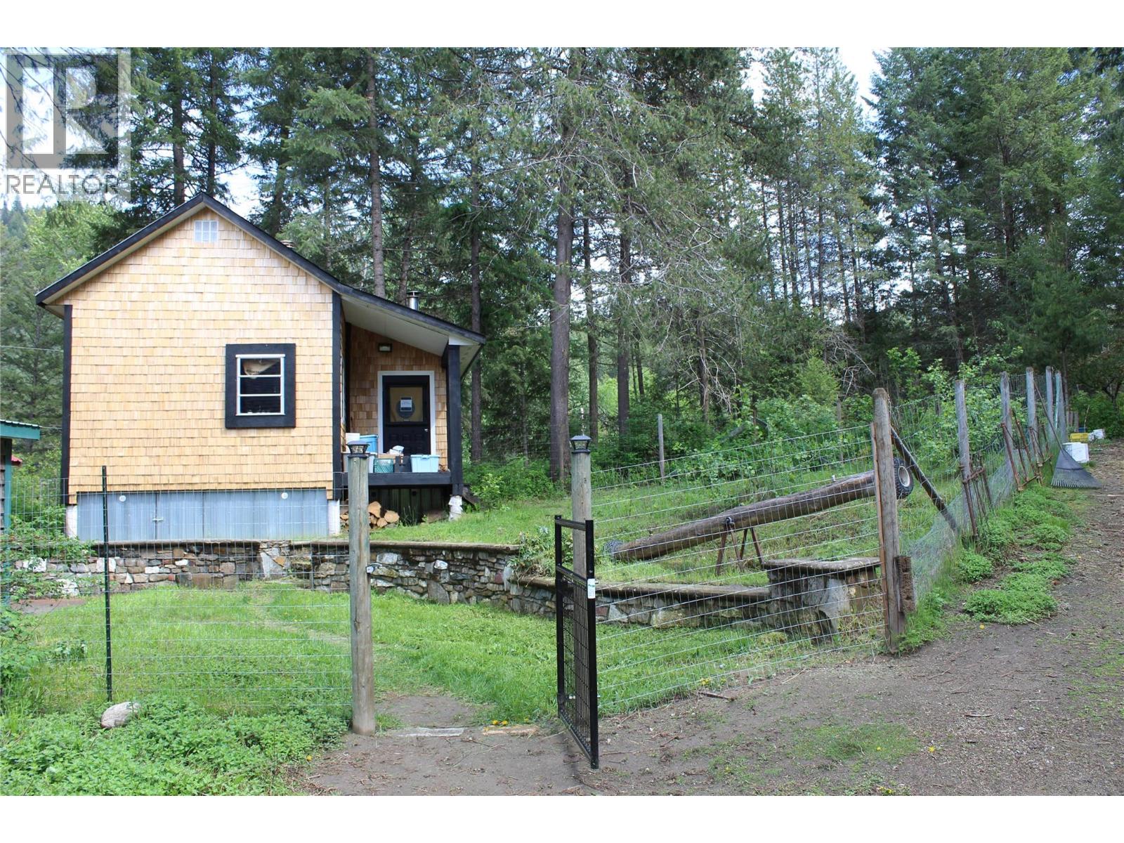 10625 Granby Road, Grand Forks, British Columbia  V0H 1H1 - Photo 37 - 10376365